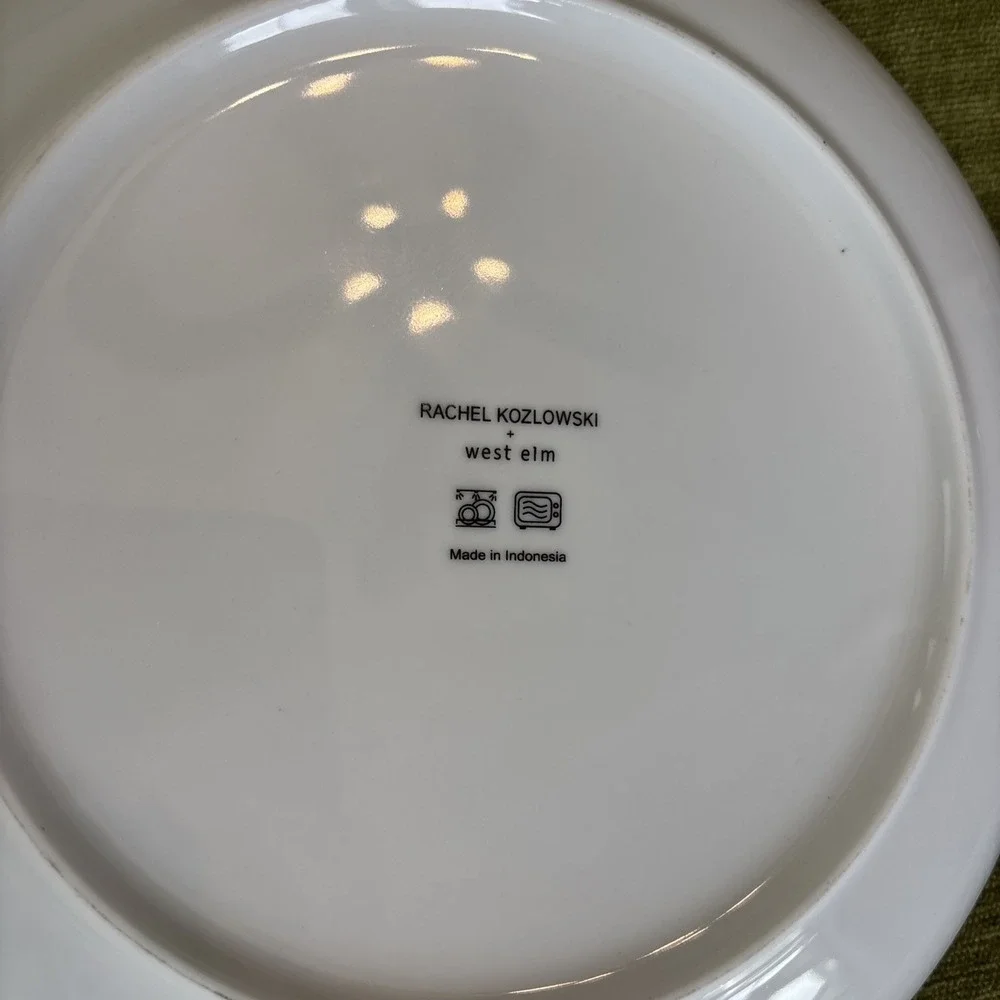 West Elm Rachel Kozlowski Dapper Animal Holiday Cat Set Of 2 Salad Plates 8.5
